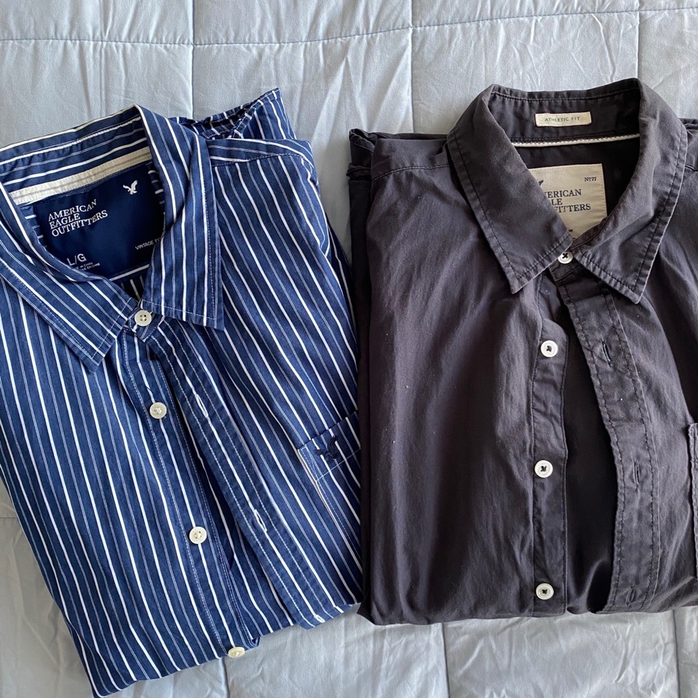 💖3/$20 American Eagle Button Downs!